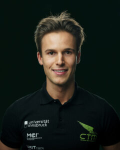 /images/team/adrian-doring/2026